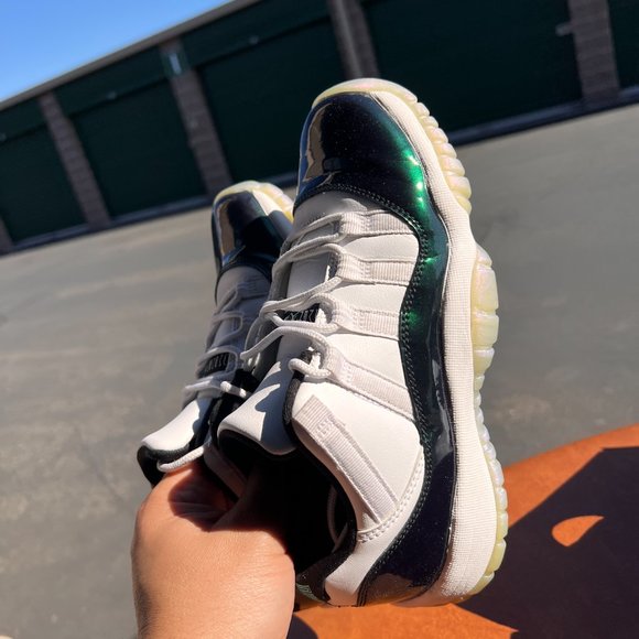 Nike Air Jordan 11 Retro Low BG Emerald White Sneakers 528896-145 Size 5Y - Picture 5 of 12